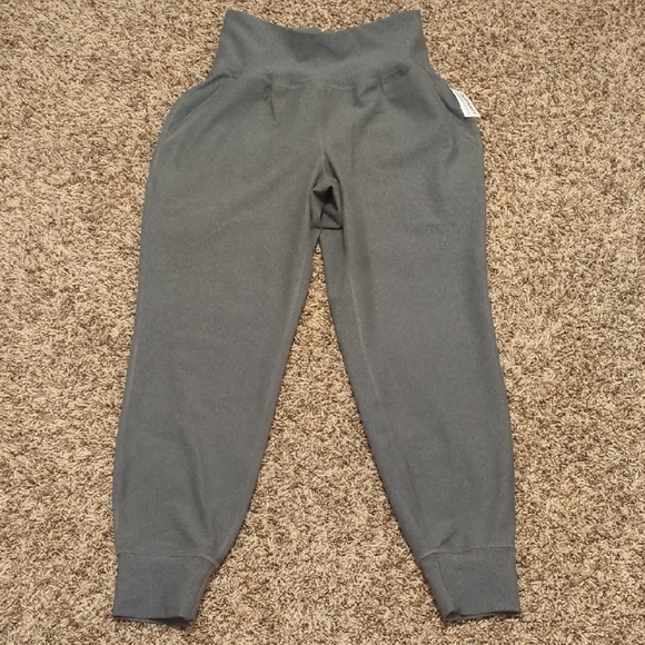 Old Navy Pants - Old Navy powersoft women's gray high rise go dry joggers ankle length